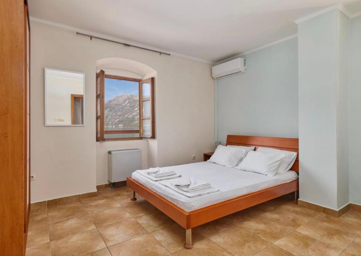 Apartments Barba Kotor Exterior foto