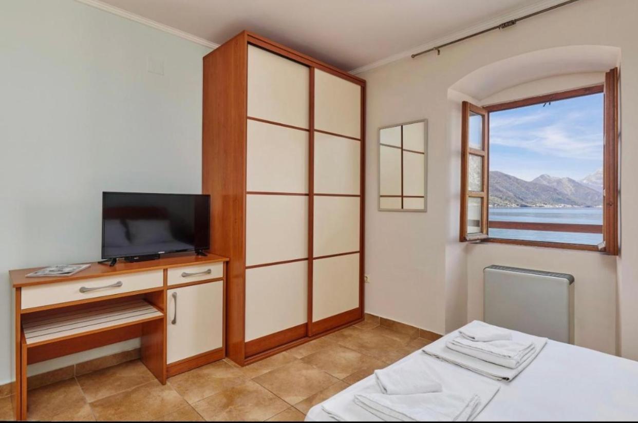 Apartments Barba Kotor Exterior foto